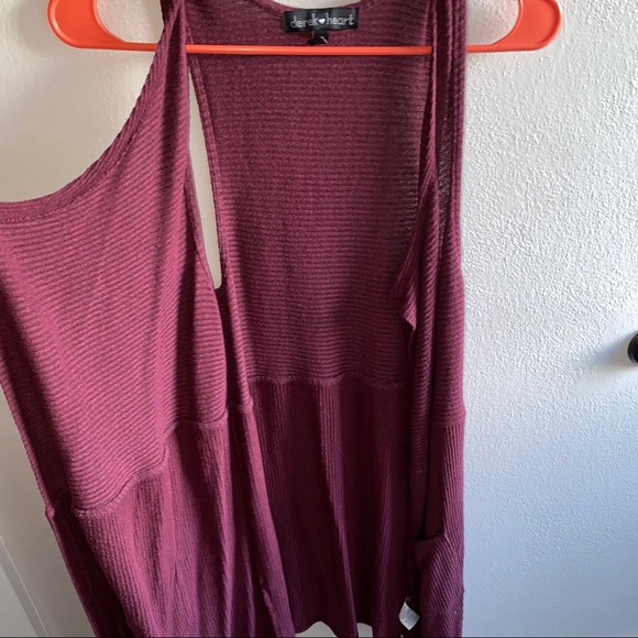 Derek Heart Vest Cardigan - Picture 1 of 4
